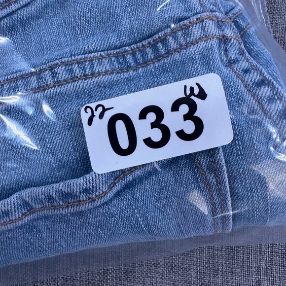 Old‎ Navy High Rise Denim Shorts Size 0 Roll Up Shorts 4 Buttons - Picture 11 of 11